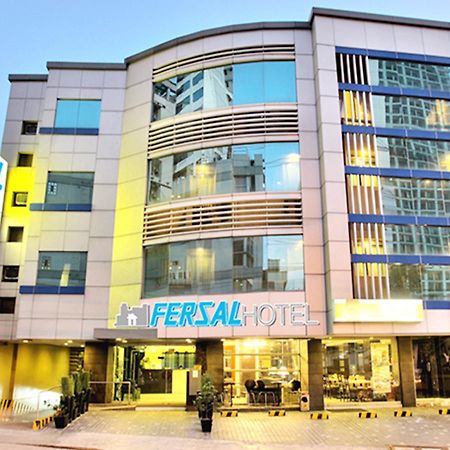 Fersal Hotel Neptune Makati Makati City Екстер'єр фото