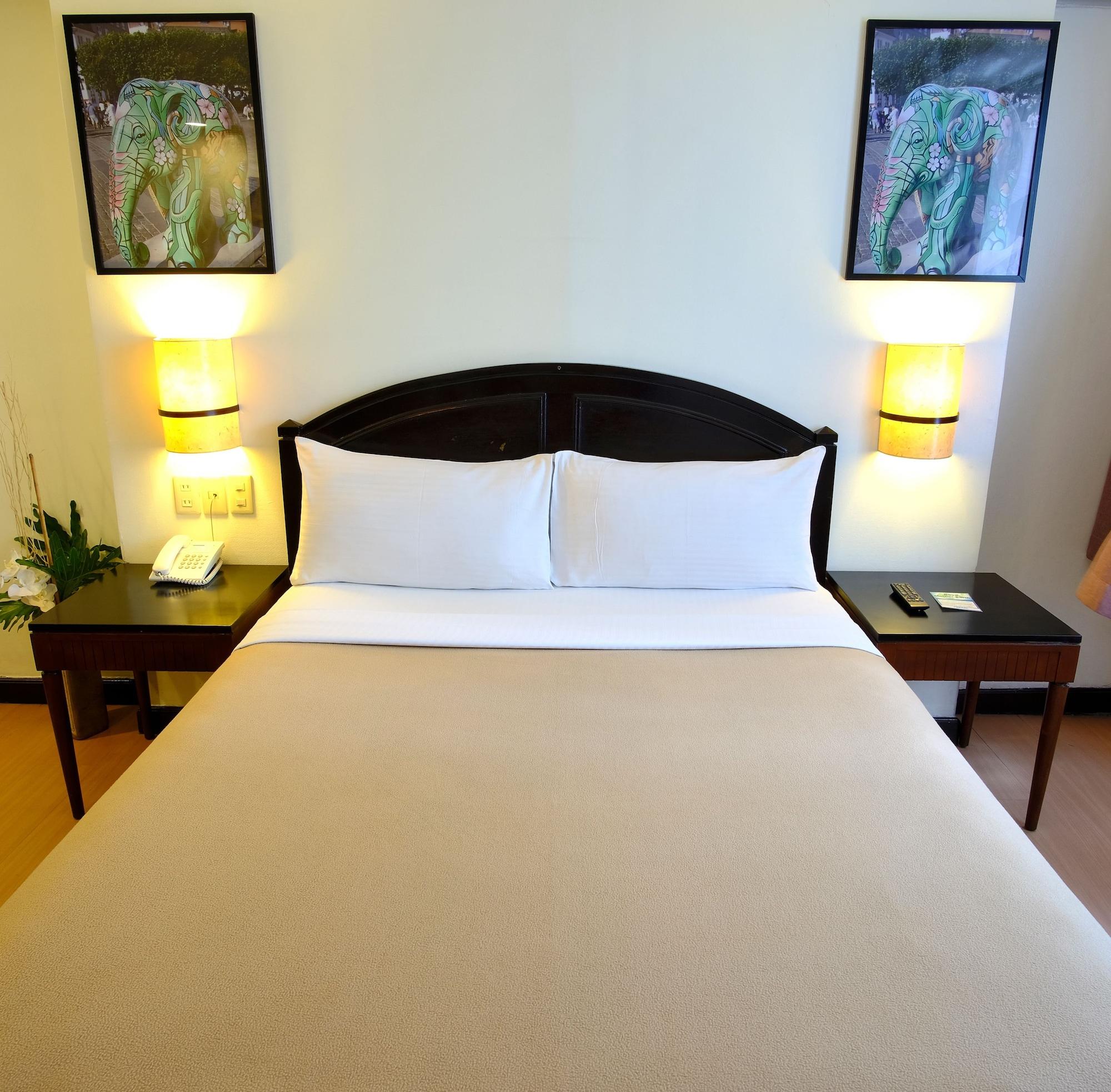 Fersal Hotel Neptune Makati Makati City Екстер'єр фото